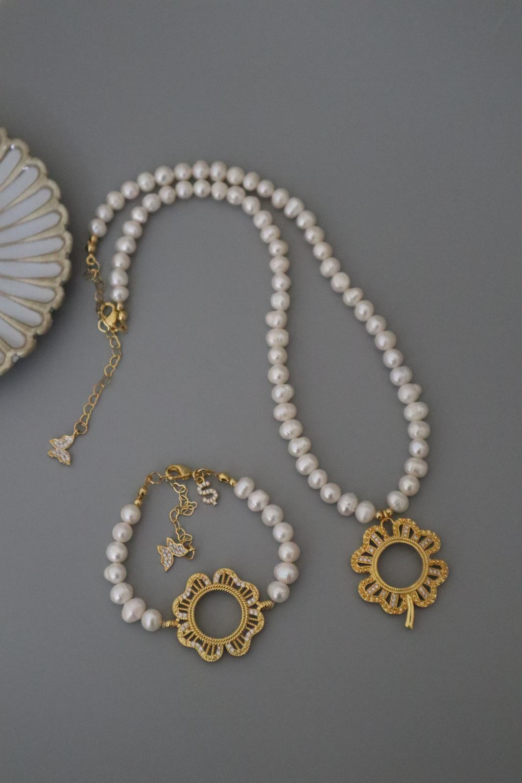 Çeyrek uyumlu inci set