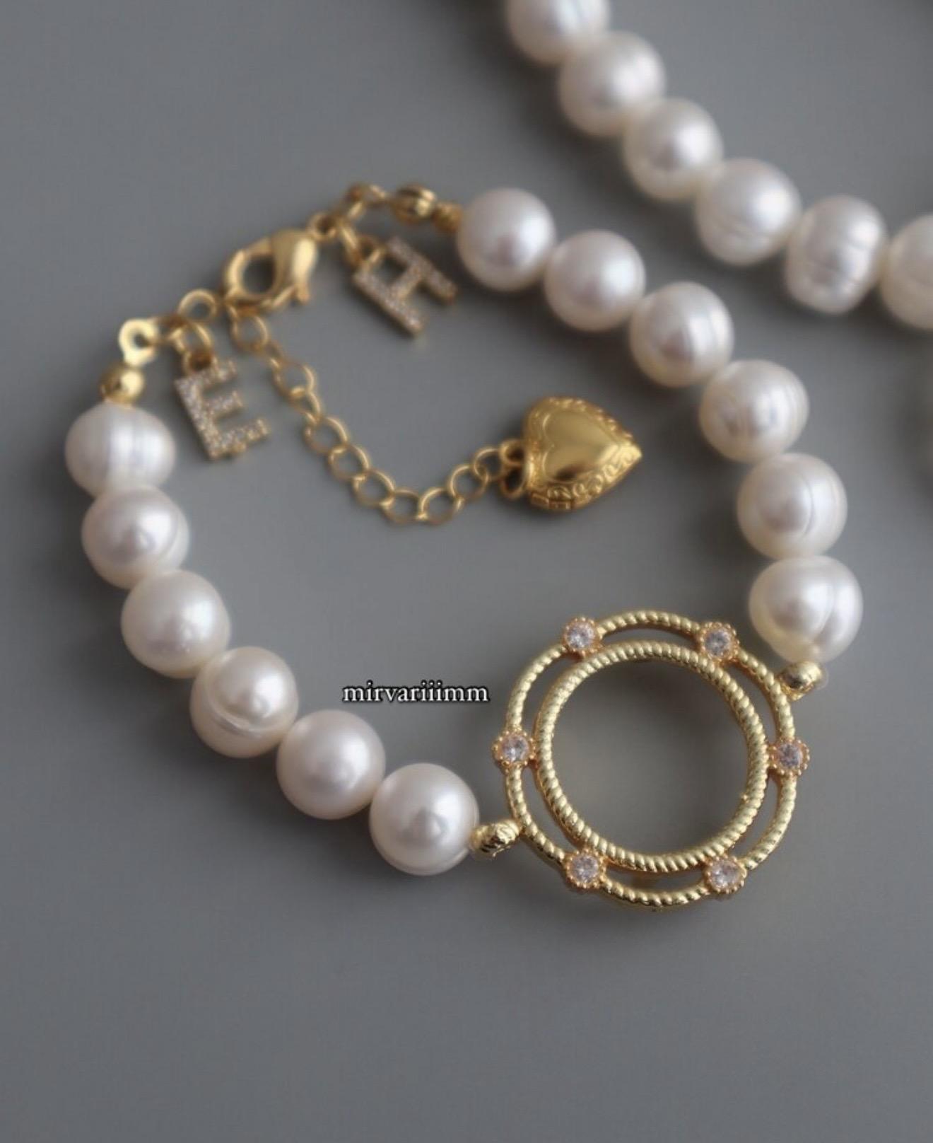 Çeyrek uyumlu bileklik